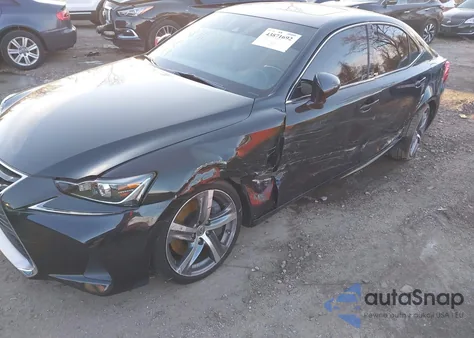 2020 Lexus Is 300 z USA, uszkodzony, nr VIN JTHD81F23L5040359